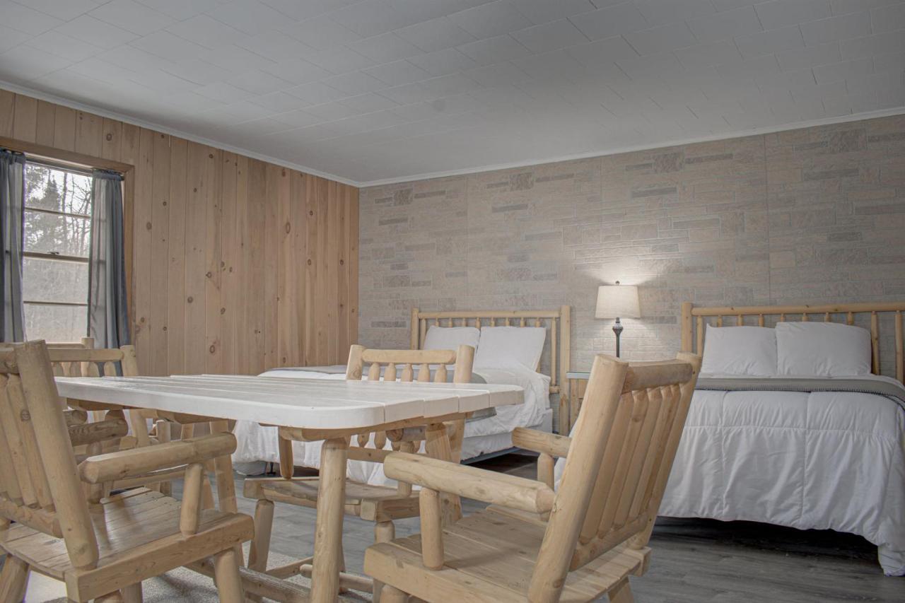 North Creek Lodge At Gore Mountain Bakers Mills Eksteriør billede